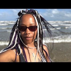 Meet your Posher, Leia